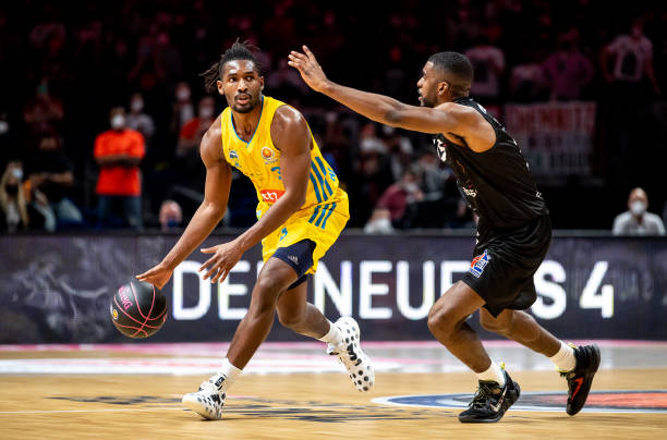 恩比德这样 恩比德这样