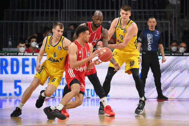 塞鸟成最大 塞鸟成最大